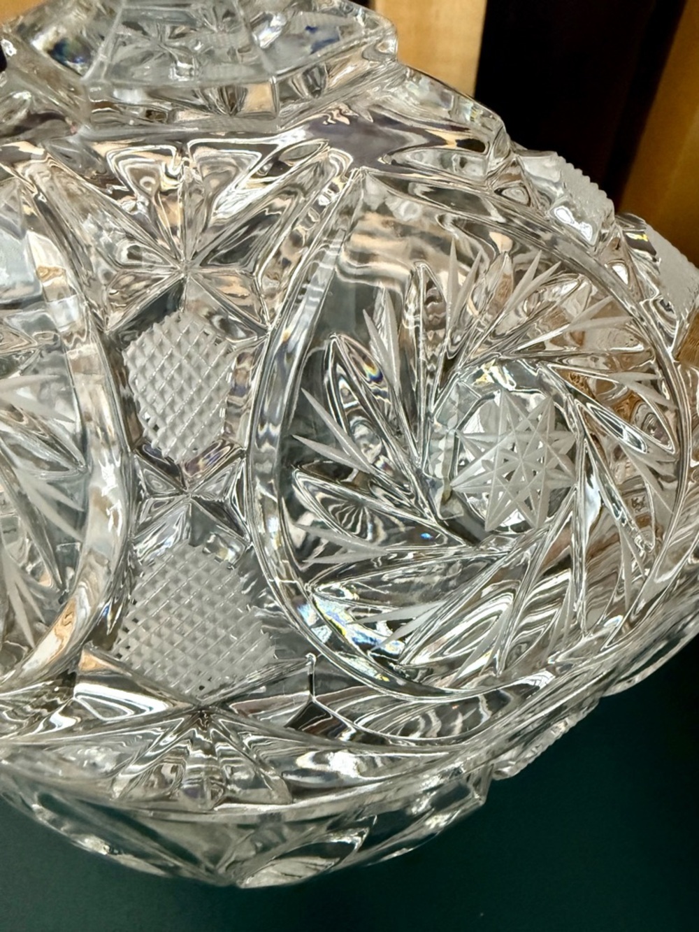 Vtg Large Cut Crystal Bonbonniere with Tall Finial - Vintage Pinwheel Starburst - Picture 7 of 12